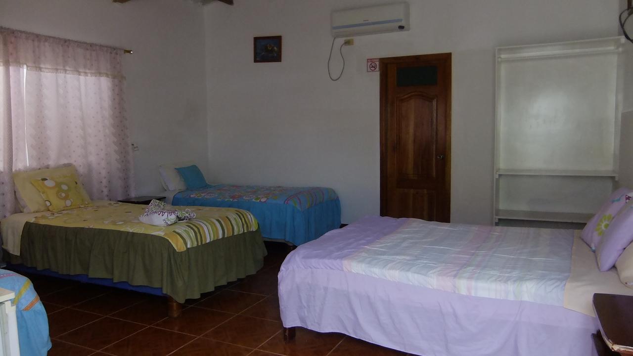 Hospedaje Mother Fanny Puerto Villamil Eksteriør bilde