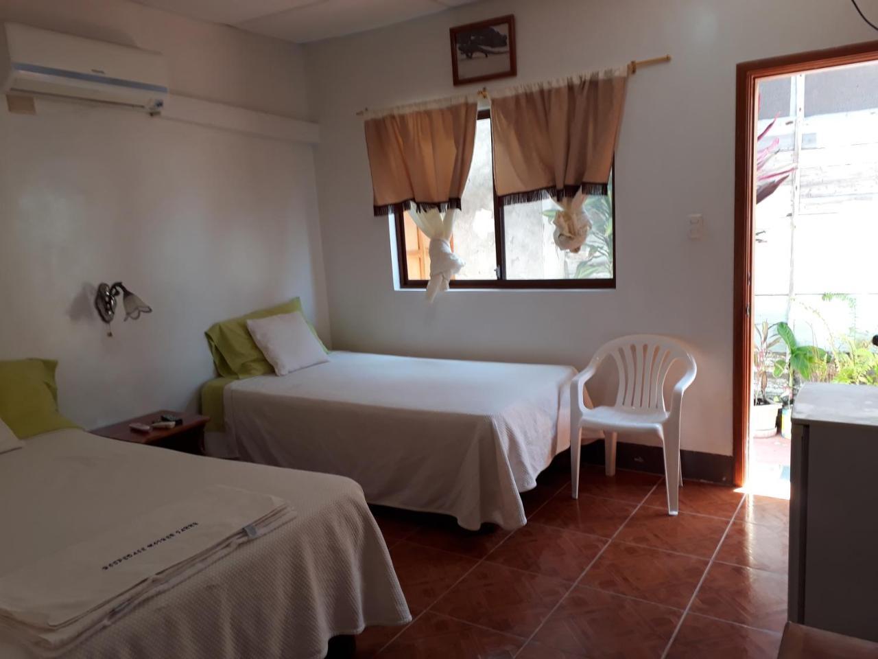 Hospedaje Mother Fanny Puerto Villamil Eksteriør bilde